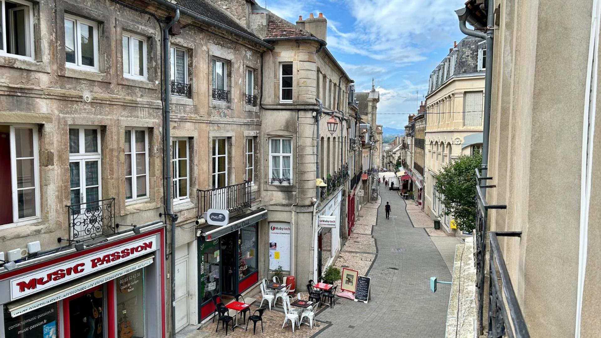 L'Authentique Apartment Autun Exterior foto